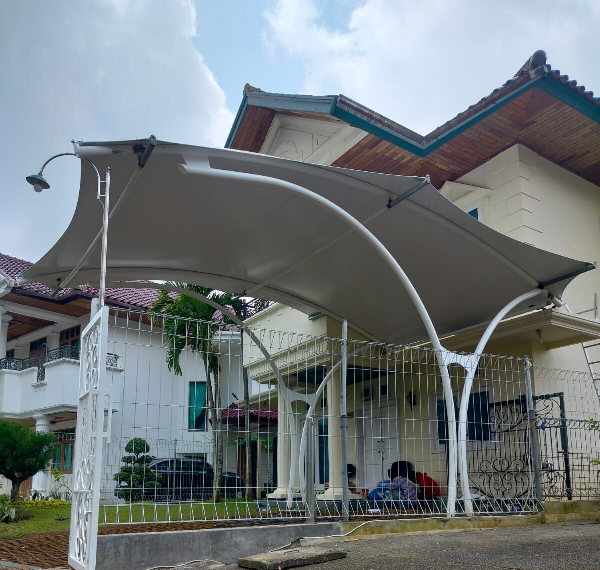 Atap Carport menggunakan Kanopi Membran